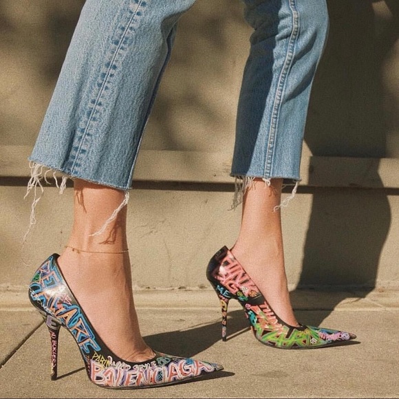 Balenciaga Graffiti Knife Pumps 